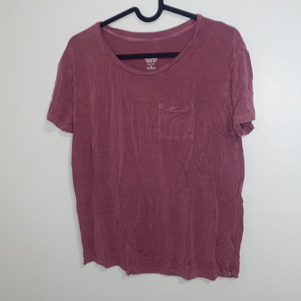🐛Perfect basic tee! - Picture 2 of 7